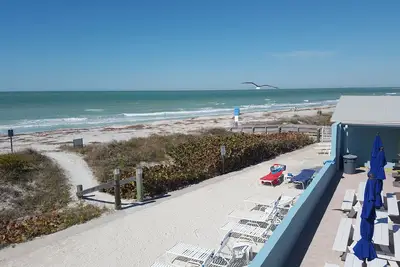 Image de Belleair Beach Condo 2 chambres sur la plage