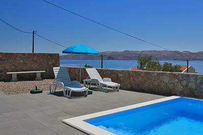 Image de L'appartement Camelia avec piscine apartman 2 (4 + 2)