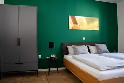 Image de Appartement à 2 lits \"Winzerschlaf\" *** - Weingut-Gästehaus Claes Schmitt Erben