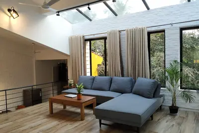 Image de Modern 2br Skylit Penthouse w\/ Open Pvt Terrace. 7 mins walk to Vagator Beach