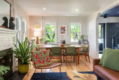 Image de Maple House: ferme de designer rénovée avec commodités de luxe au coeur du village
