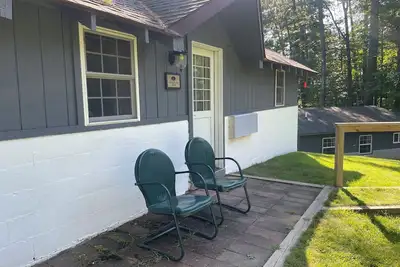Image de ClearWater LakeFront Cabin