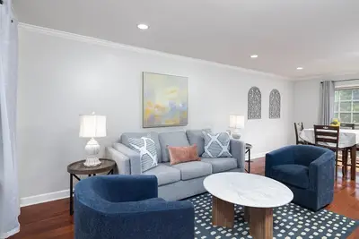 Image de Oxford Square! Emplacement incroyable! Voir la carte en photos