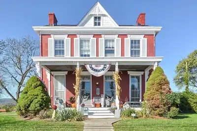 Image de Ferme confortable historique dans le ❤️ de Myersville, Md minutes de Rt 70