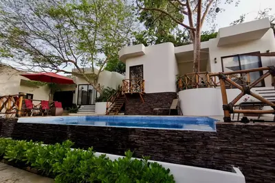 Image de Petite Villa avec 6 chambres dans la ville de San Pancho 16 personnes