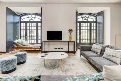 Image de Nomads Bonjardim City Flats - Jardin avec balcon