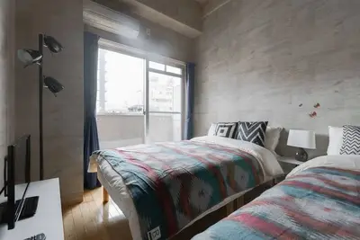 Image de Max 6 people 2 beds 1 futon fun wit - Terrys room Namba V401 / Osaka Ōsaka