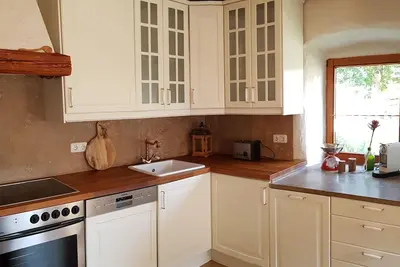 Image de Liebevoll renoviertes Ferienhaus mit 3 Schlafzimmern und Garten