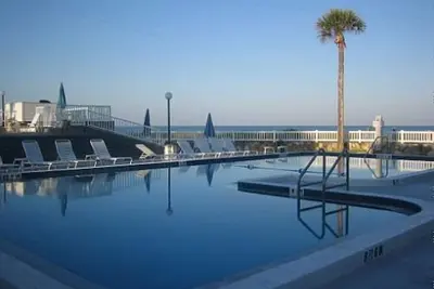 Bahia Vista condo de jardin 2 chambres au deuxième étage avec vue partielle sur le golfe