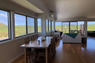 Image de Phillip Island. 1 to 16 people. Linens included. Fast WiFi. 2 mins walk to beach