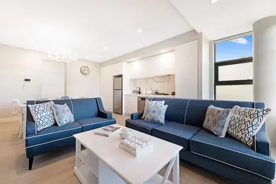 Image de Nouveau! Appartement luxueux de luxe avec 2 chambres à St Kilda