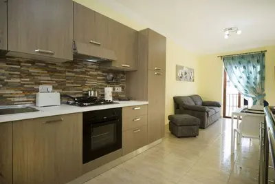 Image de Sliema - Nouvel appartement duplex 1 chambre au premier et deuxième étage