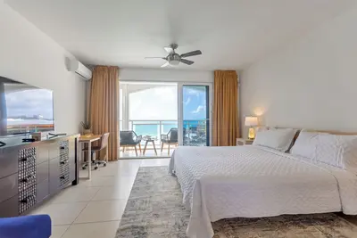 Image de Beau studio face à l'océan sur la plage de Maho
