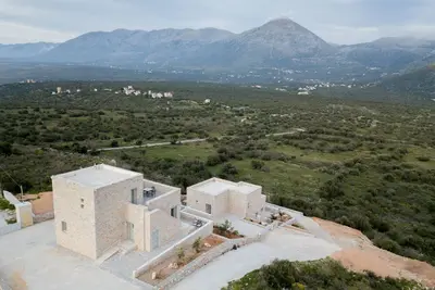 Image de Vorino Luxury Villas, Aloni