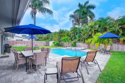 Image de Maison moderne remodelée à Wilton Manors / Fort Lauderdale - The Blue Crab House