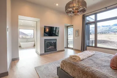 Image de Pc Home w/Sweeping Mtn Views Great Location