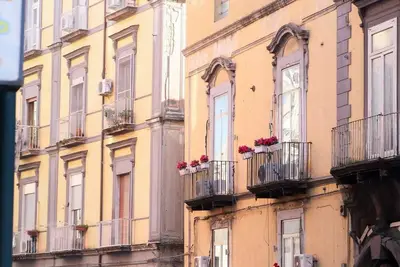 Appartement lumineux avec 2 chambres doubles au coeur de Naples