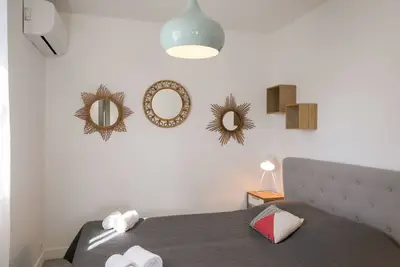 Image de Joli appartement pour 6 personnes avec climatisation, Wifi, piscine, Tv, terrasse et parking