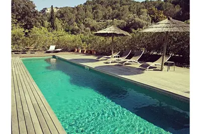 Image de Castell D'Or chalet confortable avec piscine