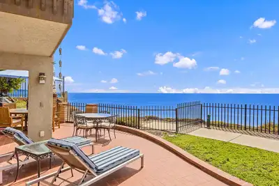 Image de Sea Forever - 2 Br Oceanfront Condo