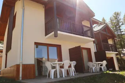 Image de Chalet d'exception avec piscine, sauna et hammam, au pied des pistes des Orres