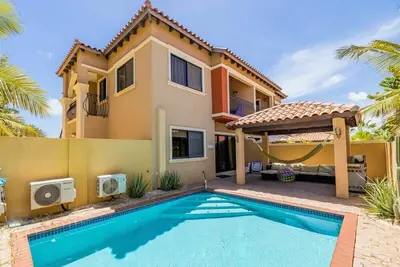 Image de Belle Maison Avec Piscine PRIVÉE En Gold Coast