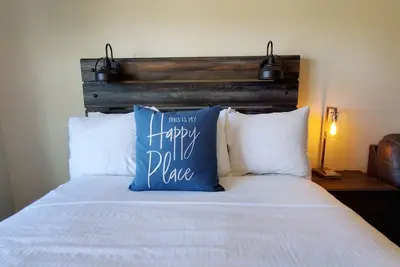 Image de Propre Get-A-Way Condo avec piscine, jacuzzi et salle de gym