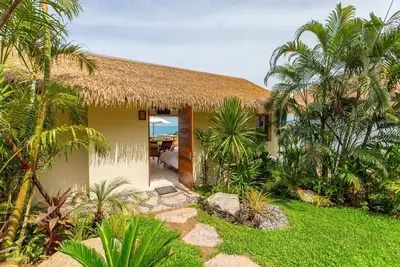 Image de Paloma Luxurious Cottage, Sea View, Walkable to the Beach
