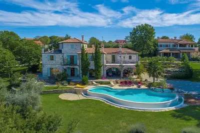 Image de Villa By Three Oaks Ă Barat