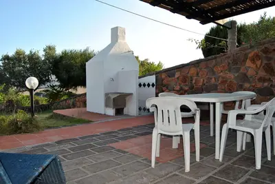 Image de Deux appartements mitoyens pour 8\/10 personnes, véranda, barbecue et jardin d'oliviers