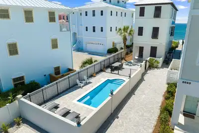 Image de Vues incroyables sur le golfe! Piscine privée! Emplacement privilégié!