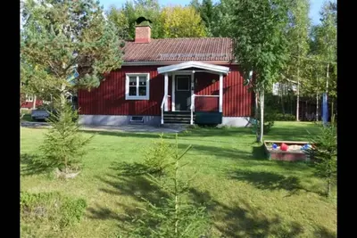 Image de Maison de vacances dans le village forestier sur le lac