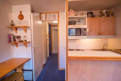 Image de 300m des commerces, 10ème étage, vue panoramique, balcon, télévision, casier à ski, 28m², Valmorel