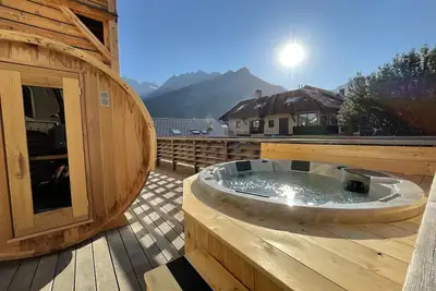 Image de Appartement de prestige le Rif Blanc - terrasse, sauna, jacuzzi, vieux village