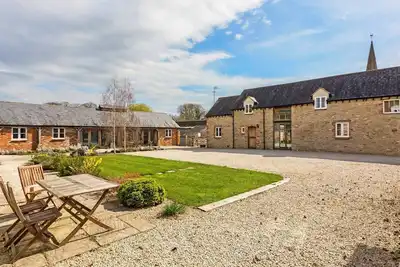 Collection of five spacious barns near Faringdon