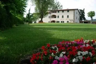 Image de Appartement Fattoria di Belvedere Il Castagno avec loggia et terrasse ensoleillée