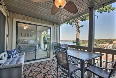 Image de Nouveau! Osage Beach Condo avec vue, accès à la piscine et au lac