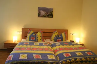 Image de Wein- und Gästehaus Hermann-Josef Schmitz - Chambre double, douche, Wc, non-fumeur