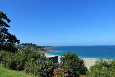 Image de Appartement rénové avec jardin à 750m de la plage, Wifi et parking, Perros-Guirec