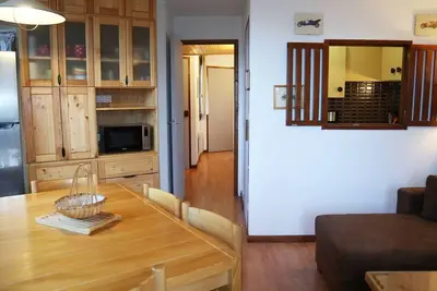 Image de Appartement confort 2p, 6 pers, cœur de station, accès direct pistes, cheminée, WiFi, Tv, balcon ouest
