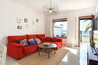 Image de Belle maison de vacances \"Salitre\" près de la plage avec Wi-Fi, balcon et terrasse