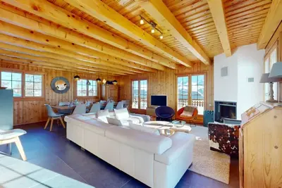 Image de Narnia Ski In & Ski Out chalet 14 pers