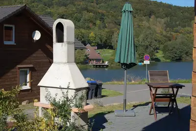 Image de Maison de rĂŞve au bord du lac (petite)