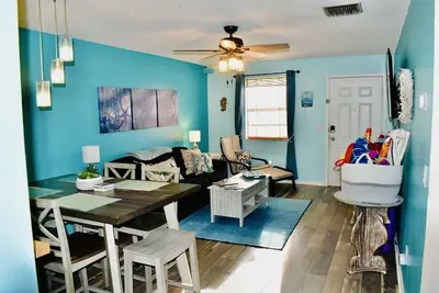 Image de 2br / 1ba Prime Location à Beach / Johns Pass Unité # 2