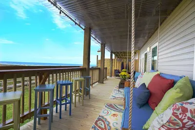 Image de Surfside Retreat w / Beach View / 8 personnes! !