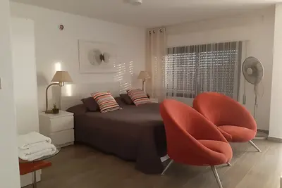 Image de Studio Central Privé avec Balcon \/ 5 *