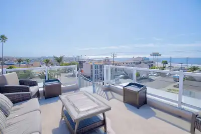 Image de Vues magnifiques sur l'océan avec pont privé sur le toit!