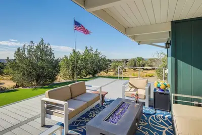 Image de Nouveau! Accueil w / Vues & Fire Pit, 10Mi to Aztec Ruins!