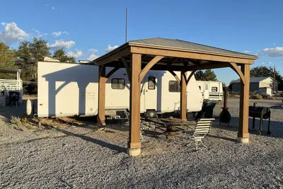 Image de Votre propre camping-car Rv à Pahrump
