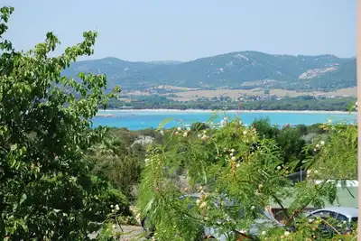 Image de Mini villa à Santa Giulia, vue mer et proche des plages